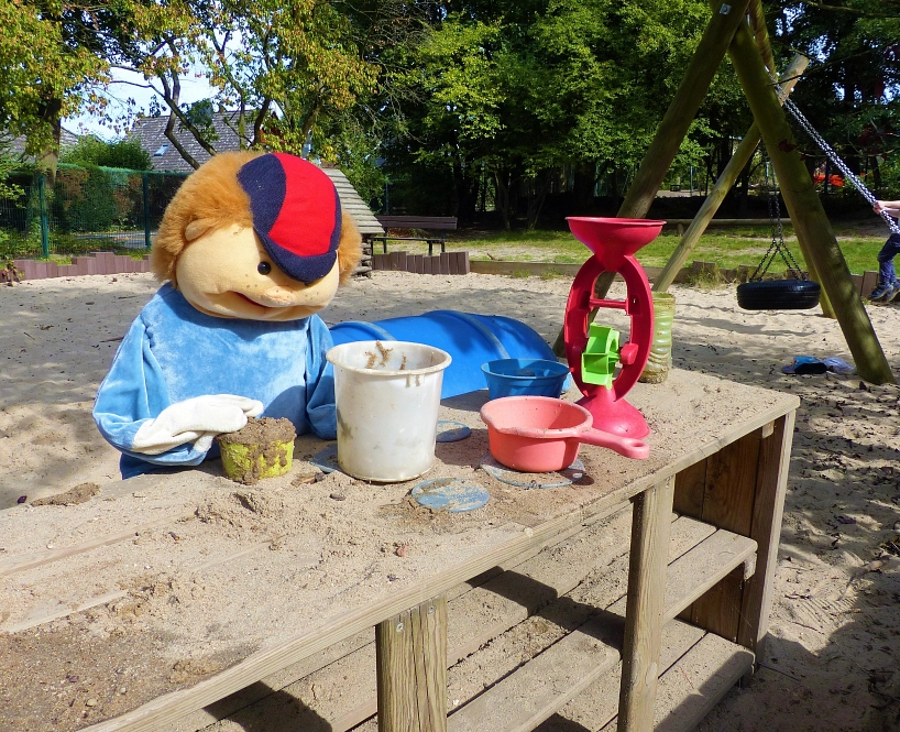 1 Außenbereich - Sandküche.JPG