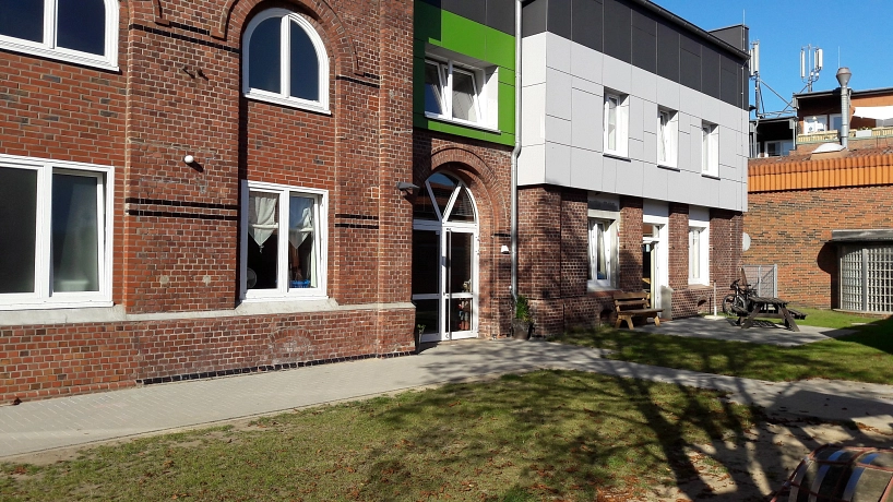 Kindertagesstätte Freiburger Straße Eingang Dieses Bild zeigt den Eingang der Kindertagesstätte Freiburger Straße © Hansestadt Stade