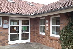 Dieses Bild zeigt den Eingang der Kindertagesstätte Haddorf