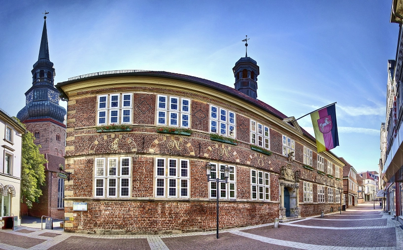 Dieses Bild zeigt das historische Rathaus&nbsp;&copy;&nbsp;Bodo Cordes