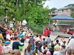 Spielplatzfest Erleninsel - Zaubershow&nbsp;&copy;&nbsp;Hansestadt Stade