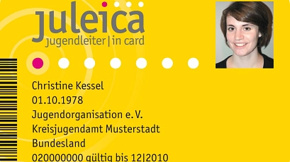 Das Symbolbild zeigt die Jugendleitercard einer jungen Frau